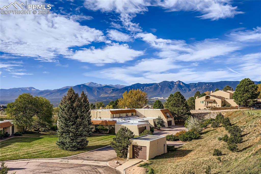 368 Mission Hill Way photo 2