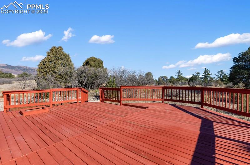 Large deck with Ute Valley views