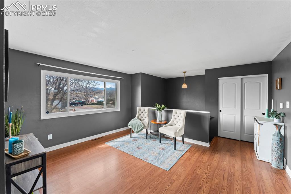 1325 Southmoor Drive photo 3