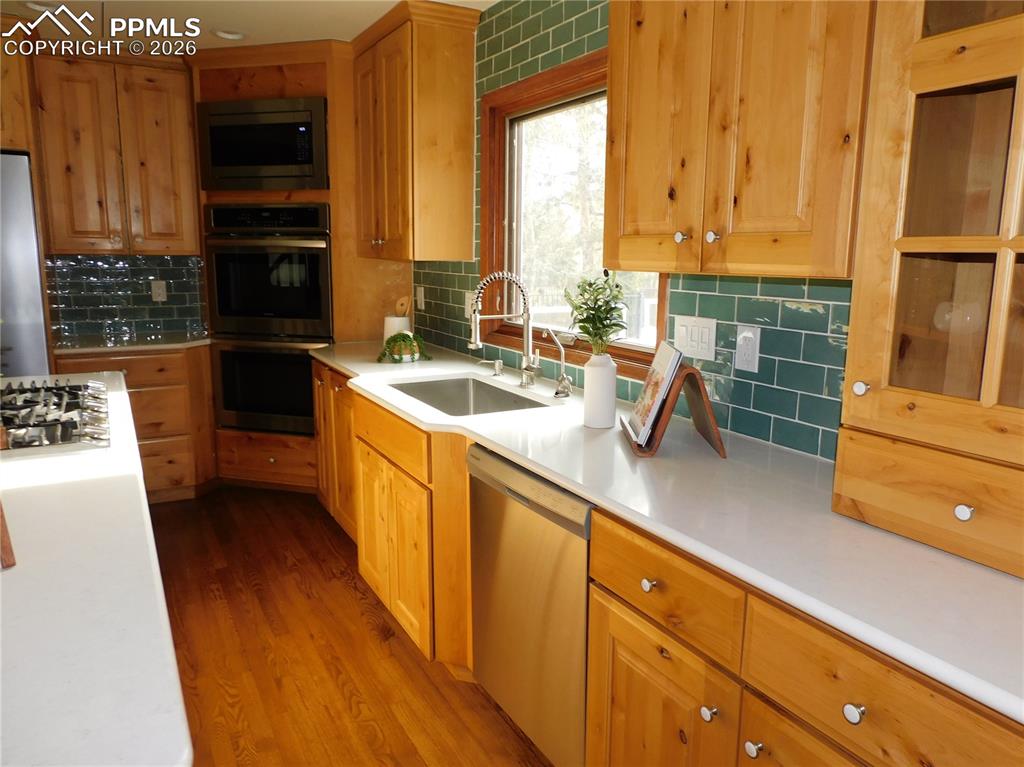 Long counters in the kitchen