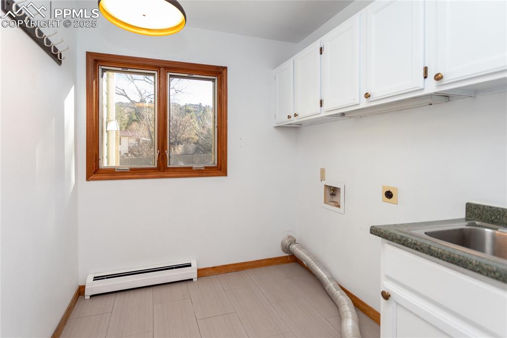 Main level laundry room