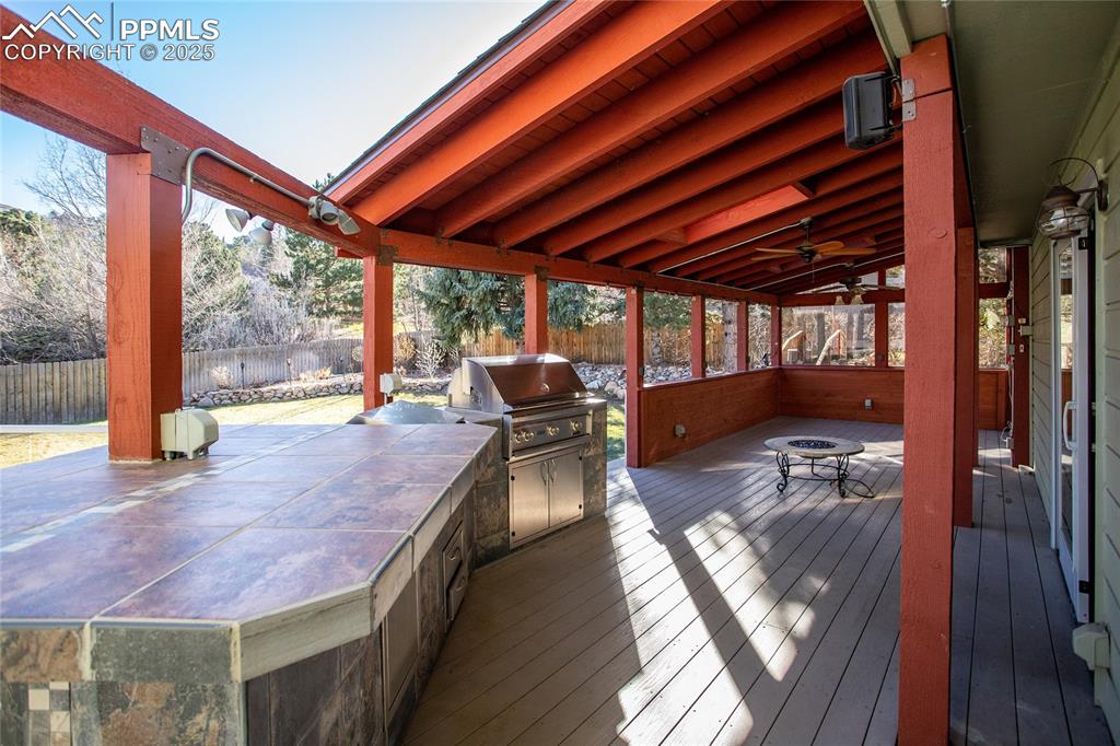 Counter top in the outdoor kitchen