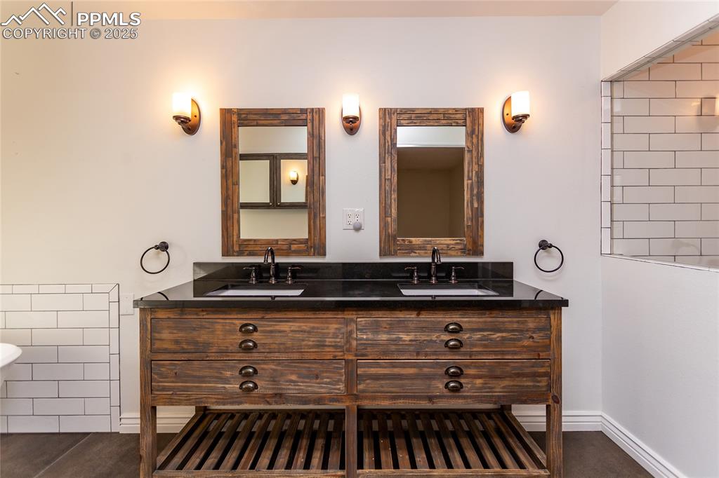 Sleek Double vanity