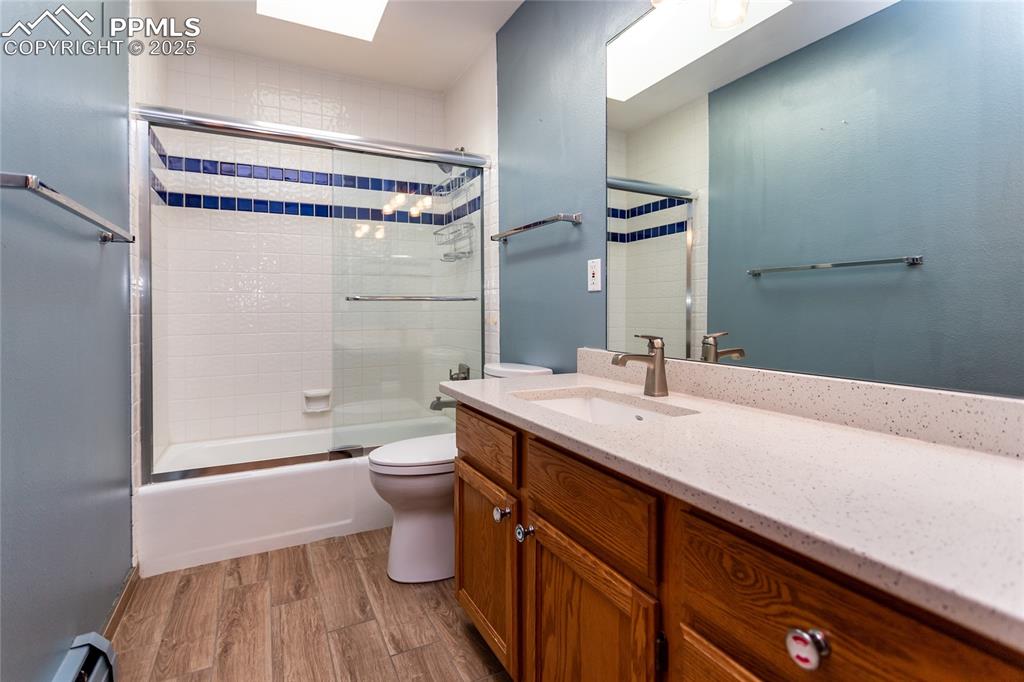 Upper level bathroom