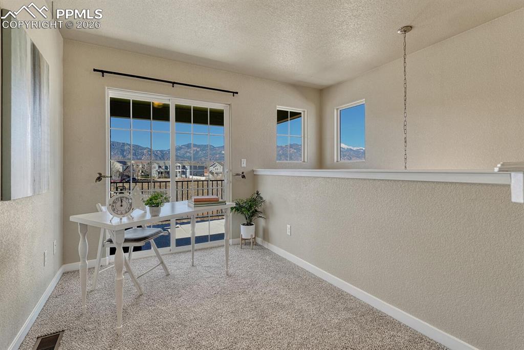 Loft with Mountain Views and walk-out to balcony
