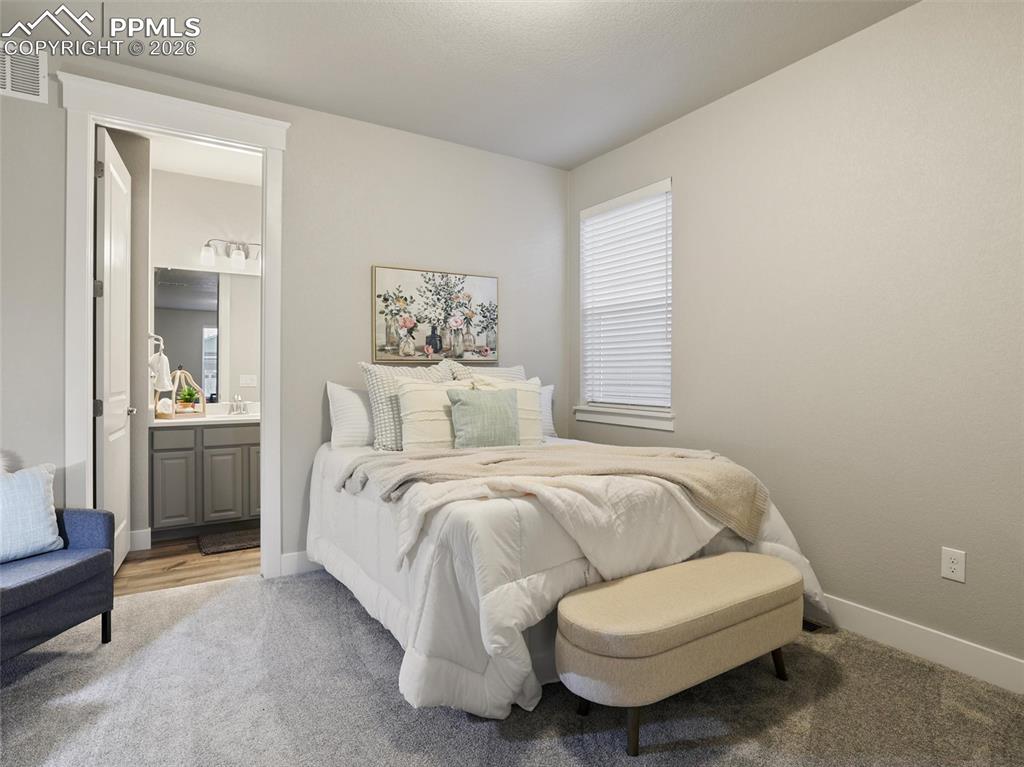 Multi gen suite- main floor