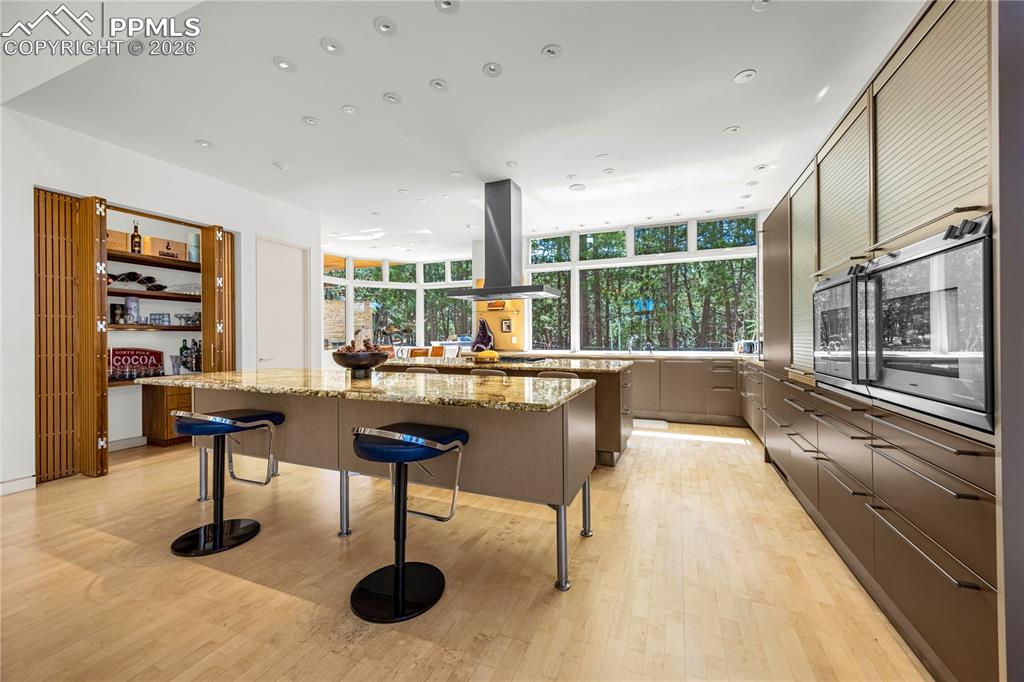 Dual islands & dual ovens