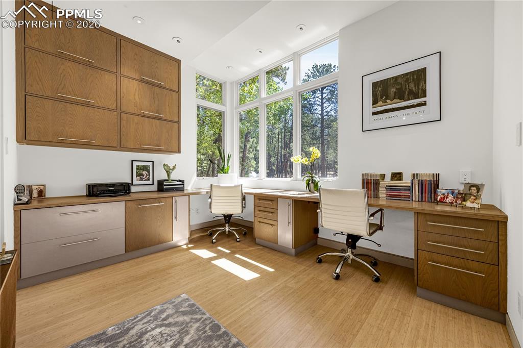 Spacious built-in office desks