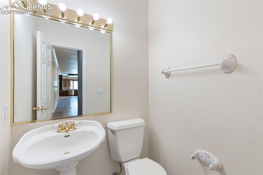 Powder Room Main Floor