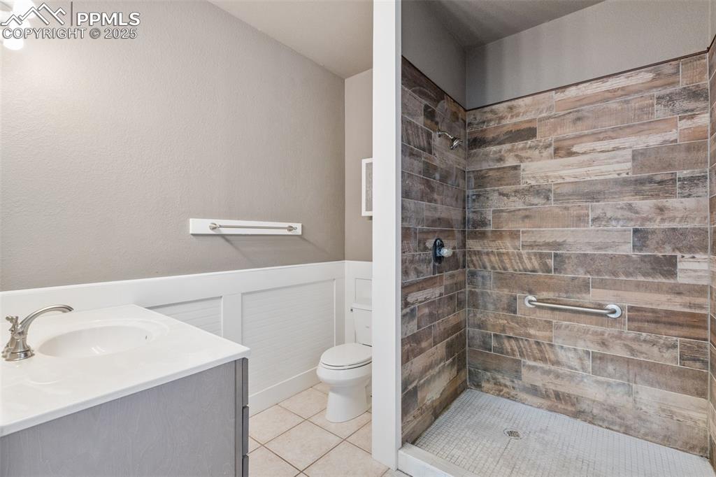 Main level Apartment 