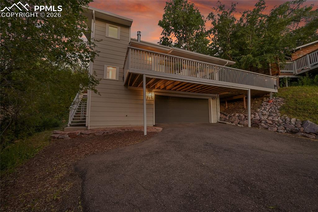 503 Hawthorne Place photo 2