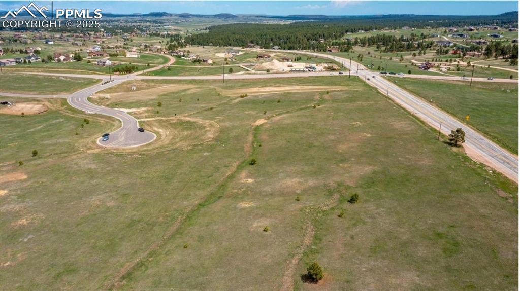 Easy access to throughfares