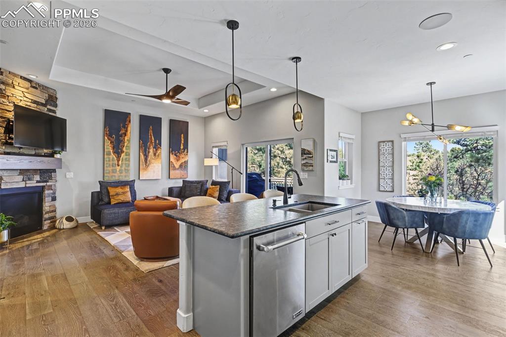 463 Mountain Pass View