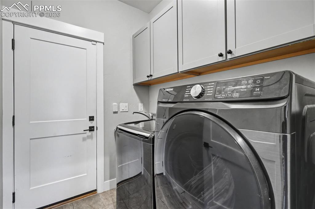 463 Mountain Pass View