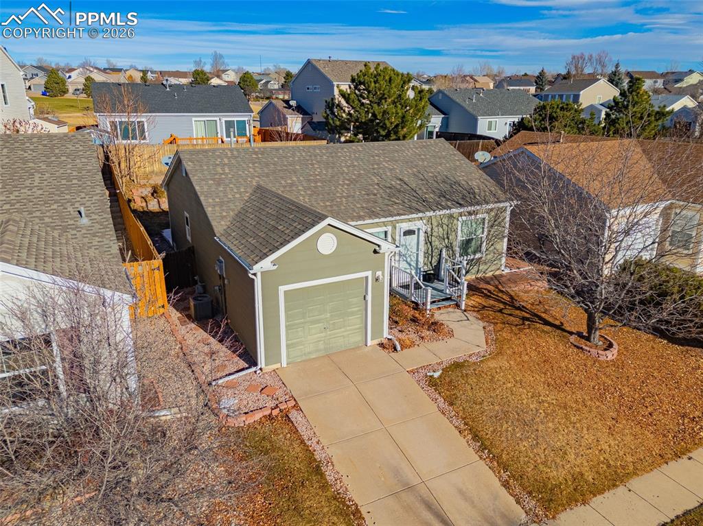 5411 Vermillion Bluffs Drive photo 2