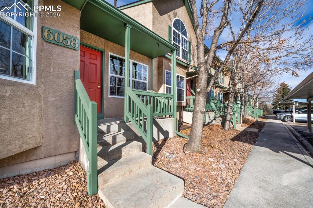 6058 Colony Circle photo 2