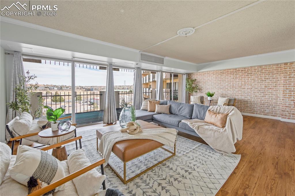 411 Lakewood Circle #A802 photo 2