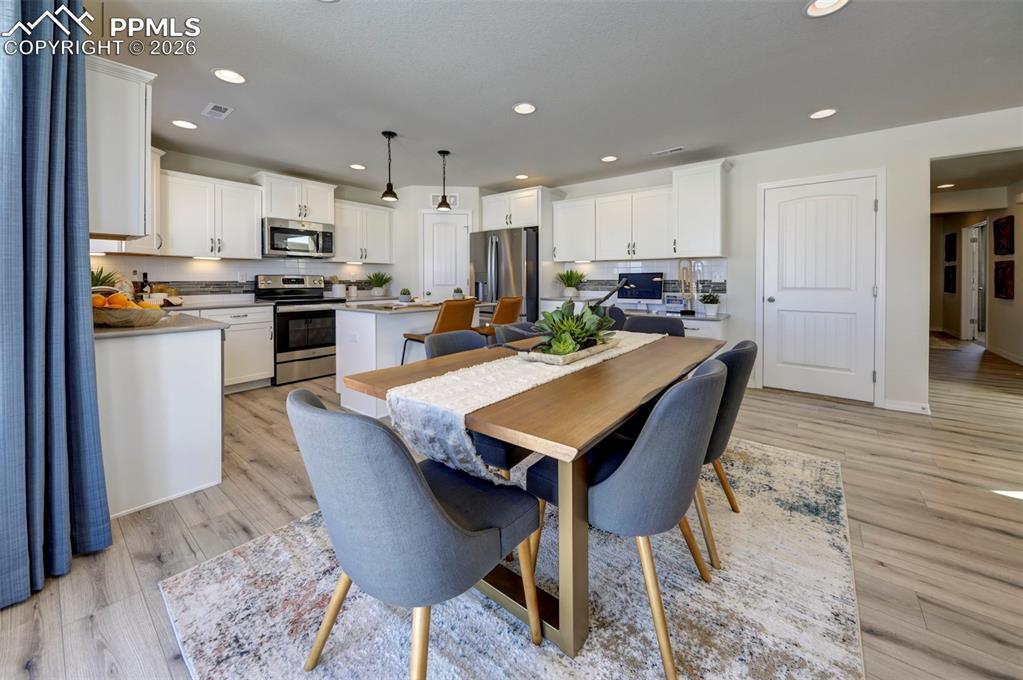 **Pictures are from a previously staged home***