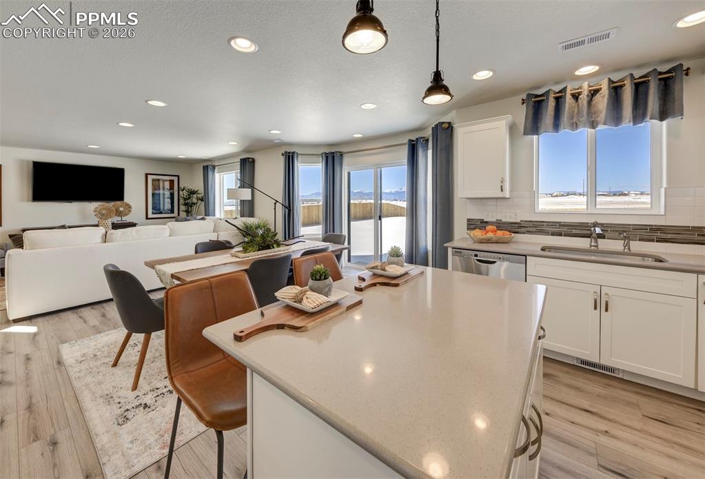 **Pictures are from a previously staged home***