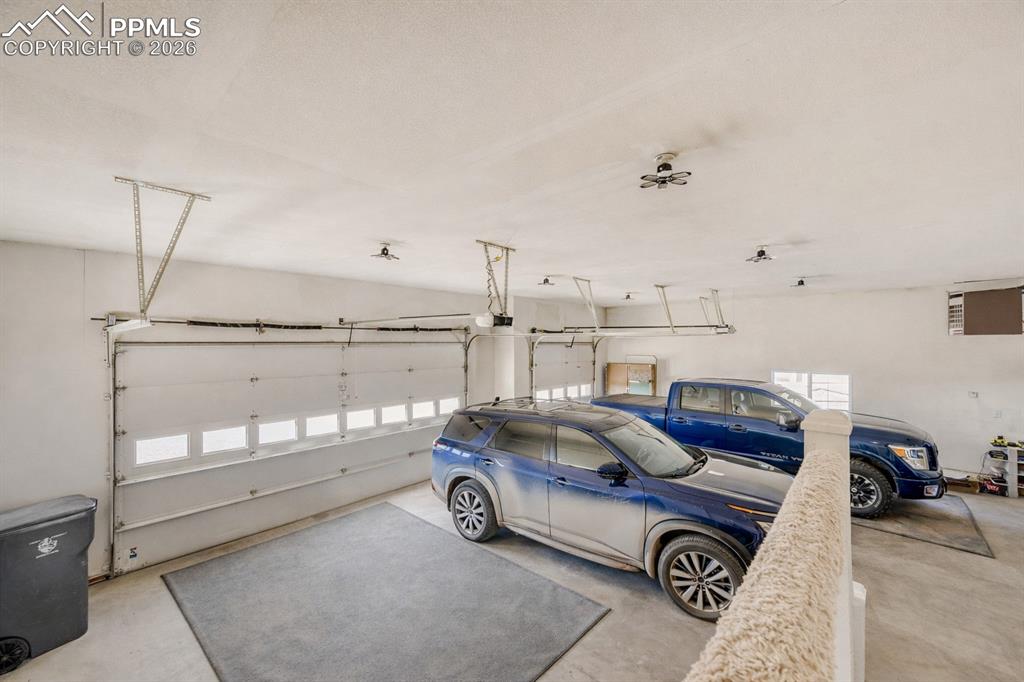 Massively Oversized & Heated Attached 3 Car Garage