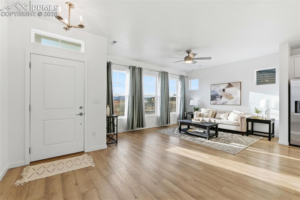 9185 Meccano Point photo 3