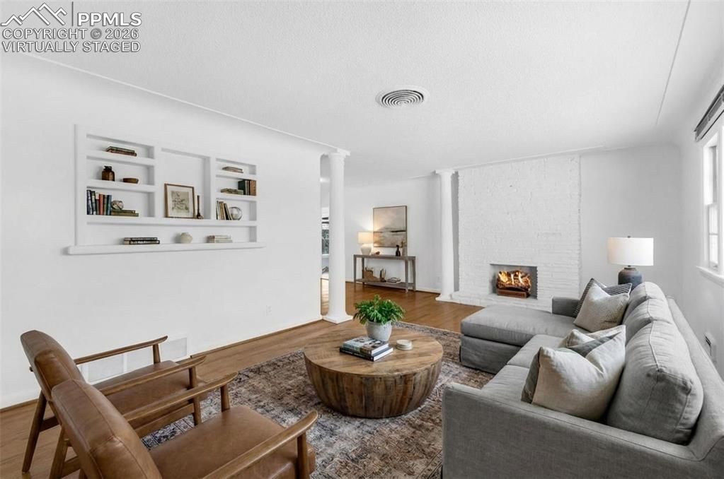 520 Linda Vista Avenue photo 2