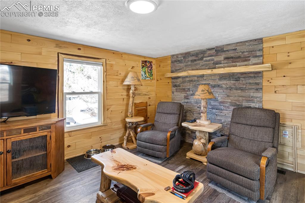 358 Fern Road photo 3