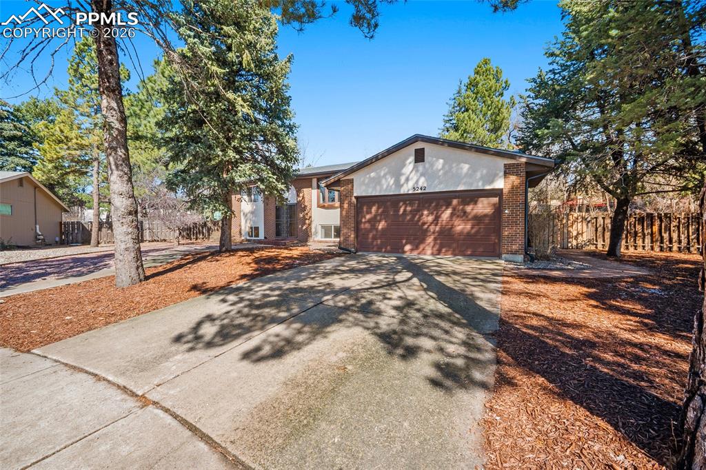 5242 Constitution Avenue photo 3