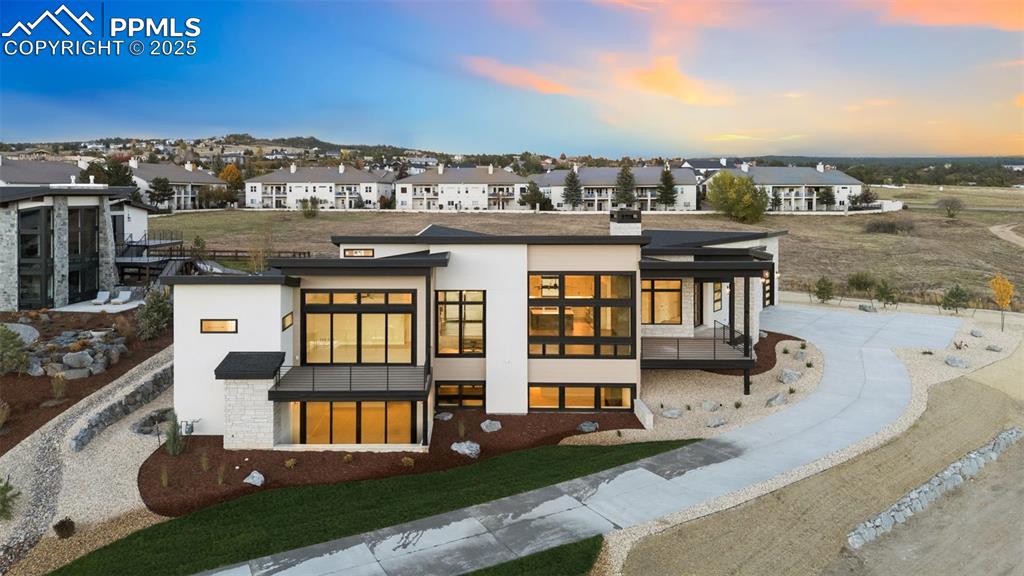 370 Silver Rock Place photo 2