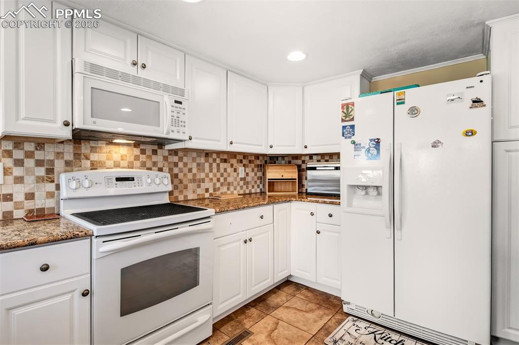 Additional view of the kitchen