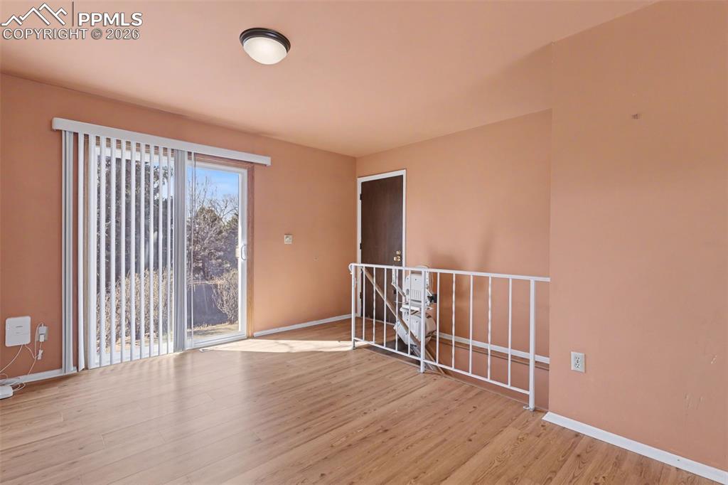 Dining Area w/Walk-out