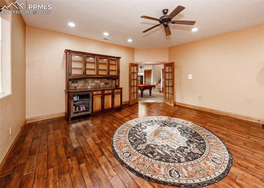 Flex Space - Office, Dry Bar