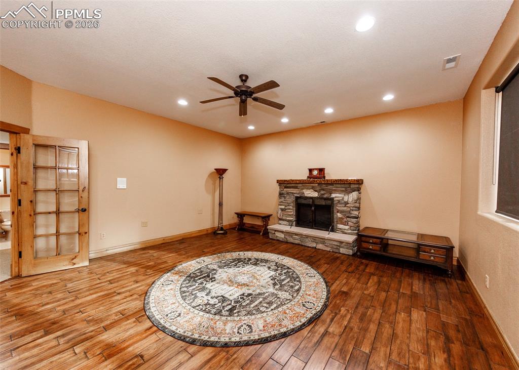 Flex Space - Office, Dry Bar