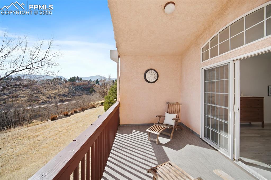 5025 Vista Del Sol Point