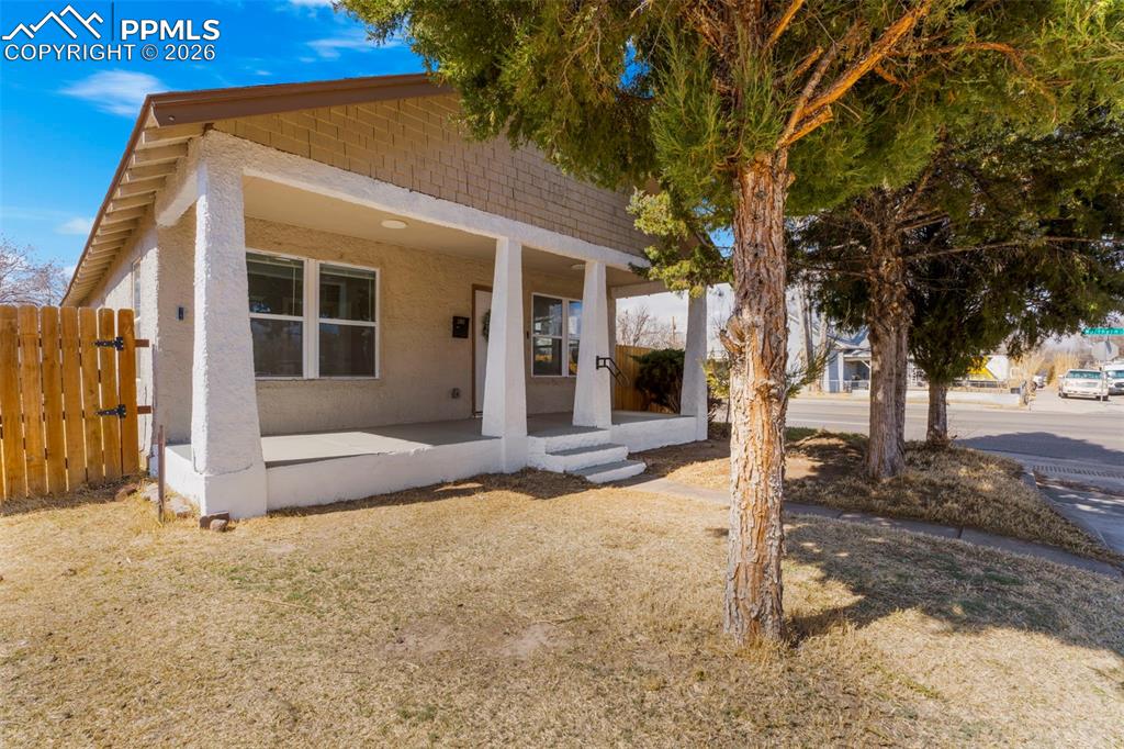 1301 Bragdon Avenue photo 2