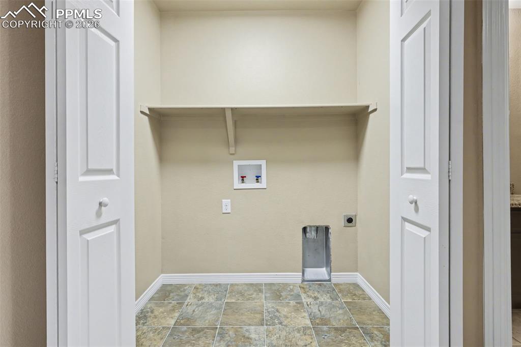 2125 Reed Grass Way