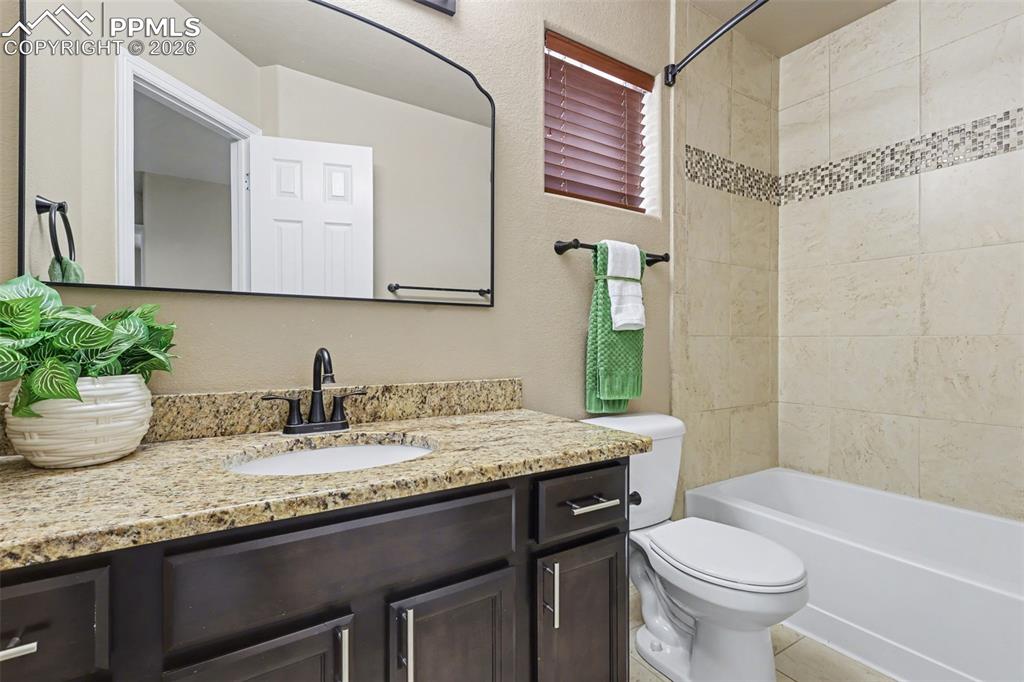 2125 Reed Grass Way