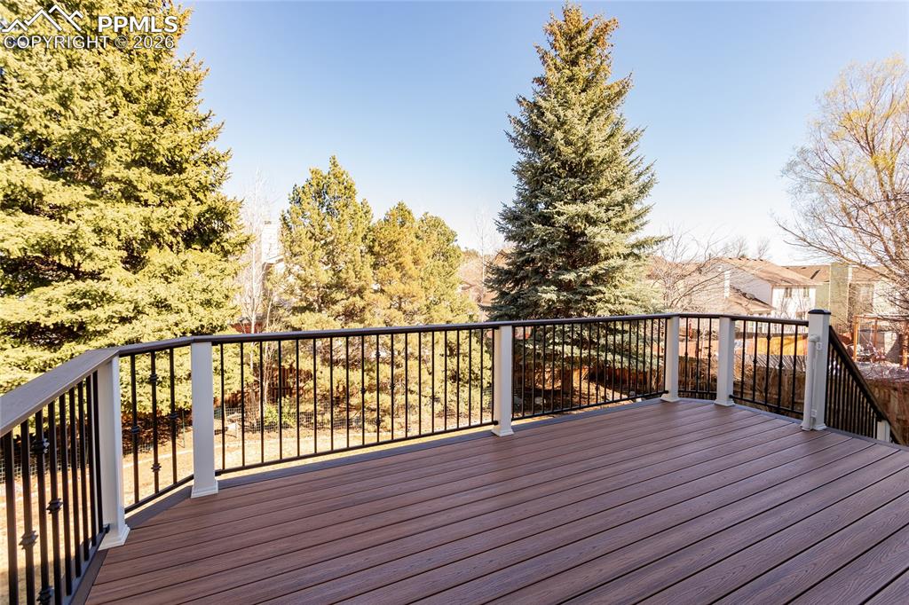 This is built like a tank, with steel framing, trex!