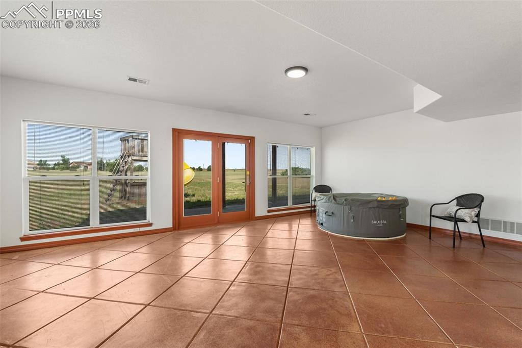 Walk out to spectacular view of the mountains