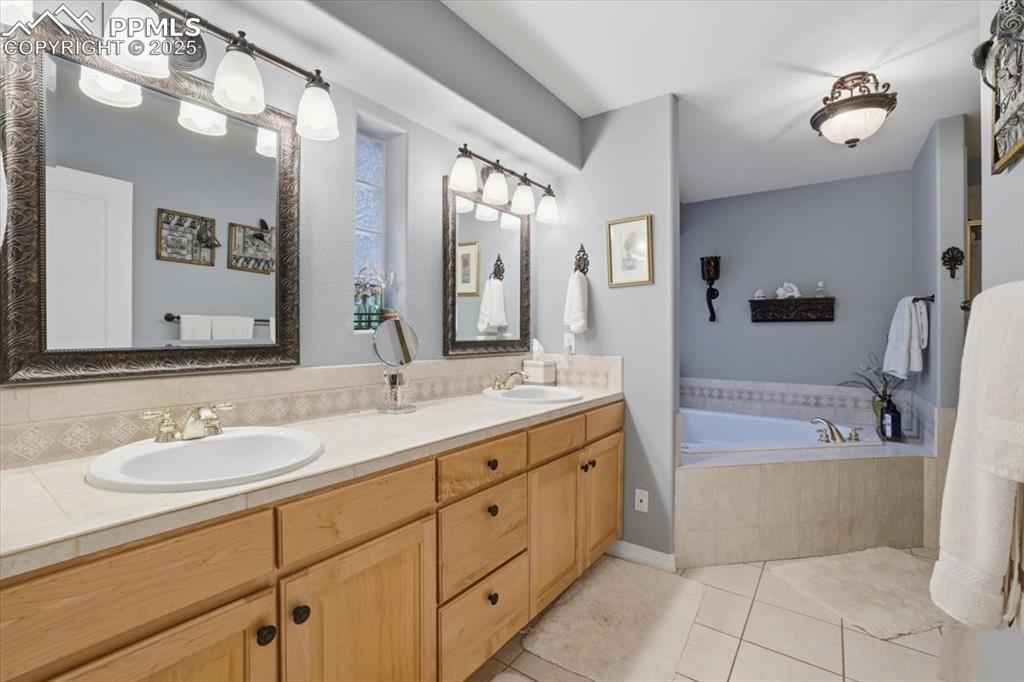 5-piece master bathroom, with large walk-in closet and jetted tub