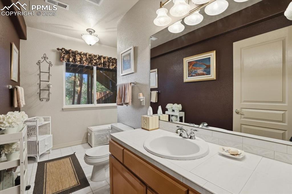 Basement full bathroom