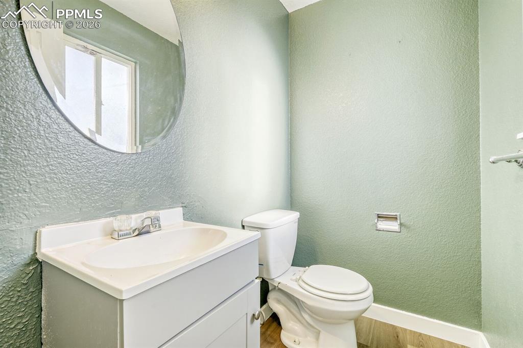 Upper Level-Primary en-suite half bath