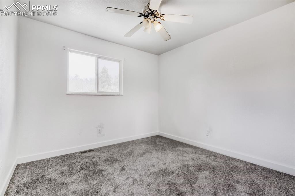 Upper Level-Second bedroom