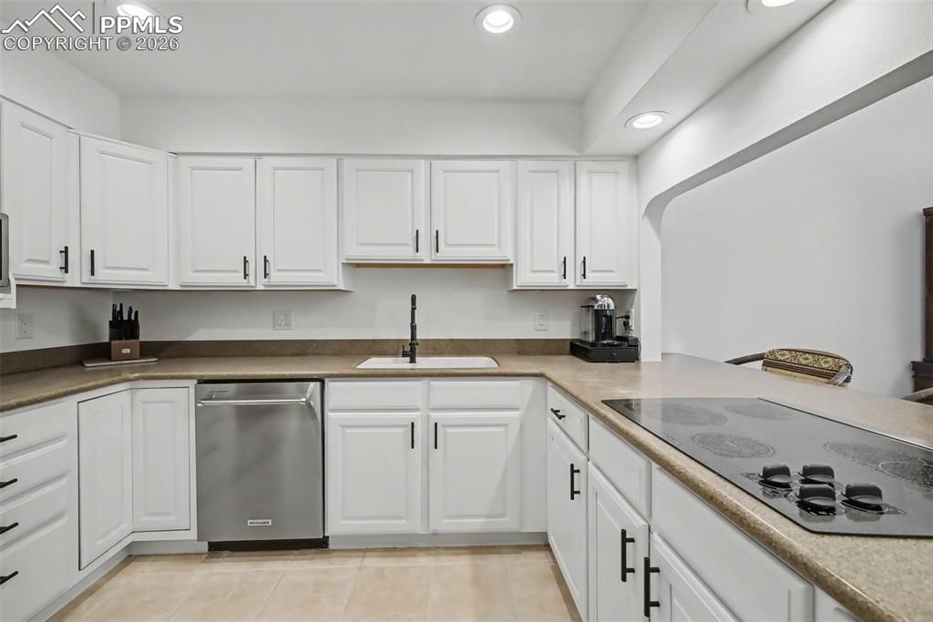 All new stainless steel appliances