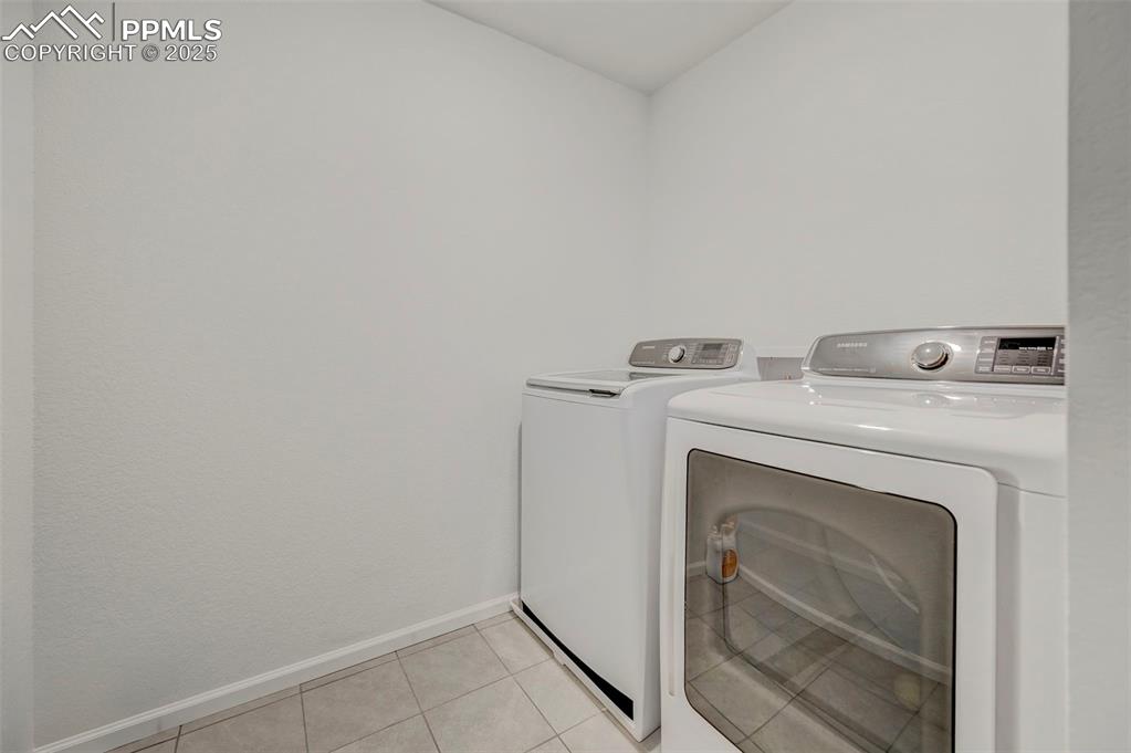 6237 Bodacious Circle