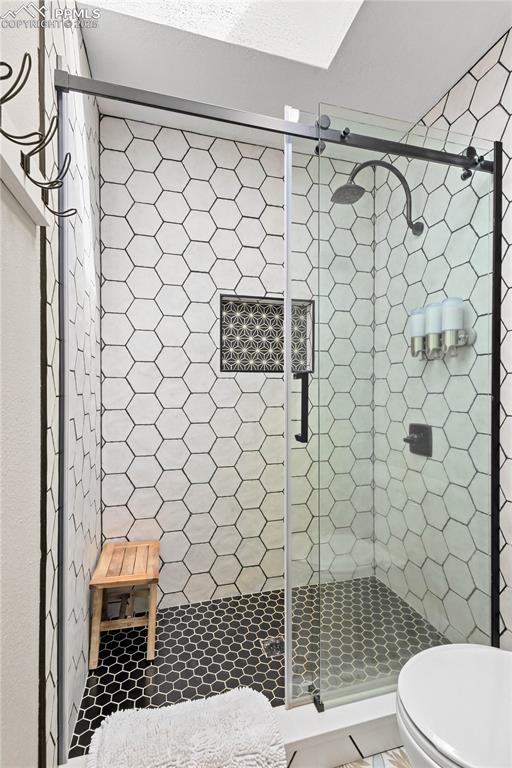 Beautiful walk-in shower in main level 3/4 bathroom