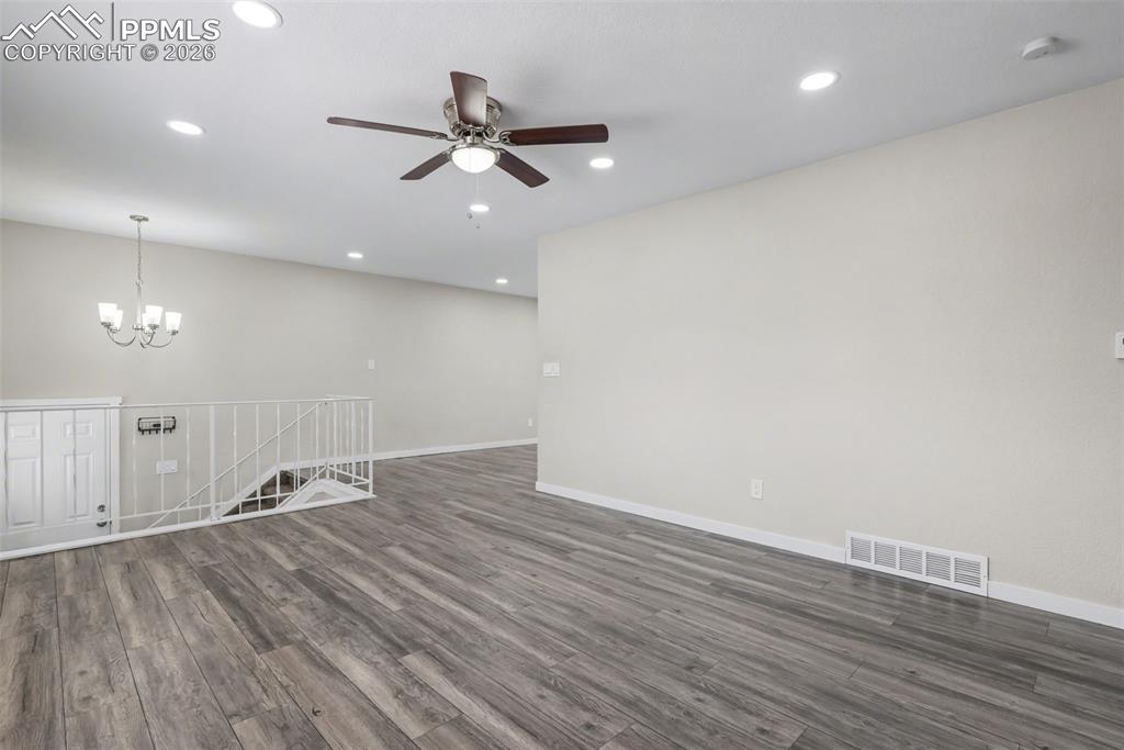 7315 Colonial Court photo 3