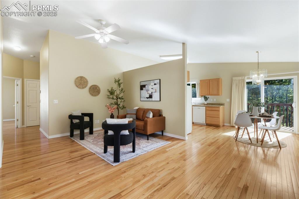 3263 Chestnut Glen Lane photo 3