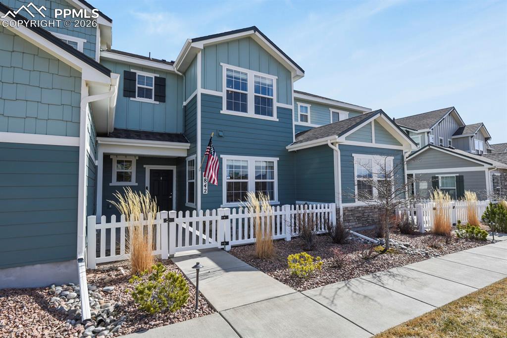 8842 White Prairie View photo 3