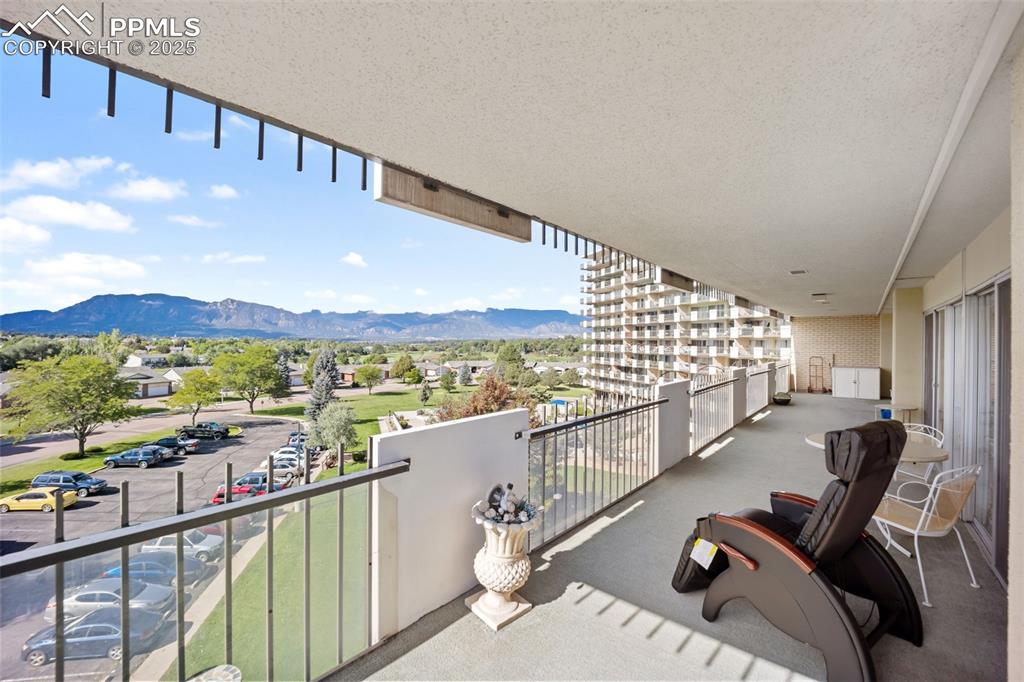 411 Lakewood Circle #B533 photo 2